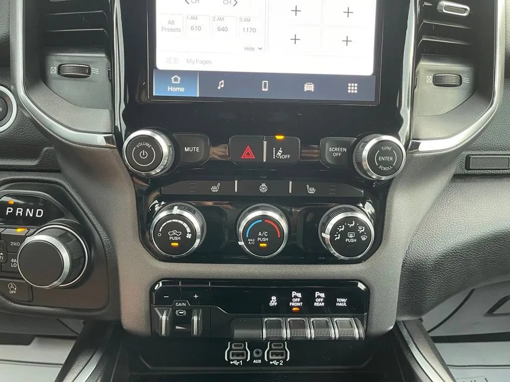 Used 2025 RAM 1500 Big Horn AWD/4WD image 29