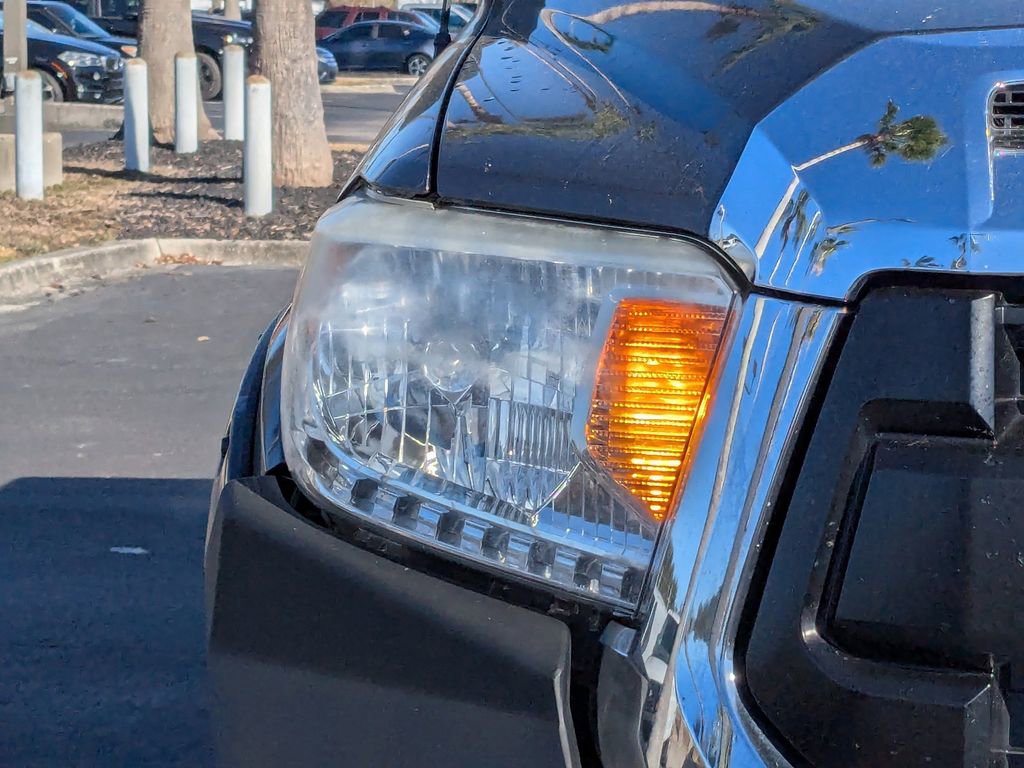 Used 2017 Toyota Tundra SR5 image 10