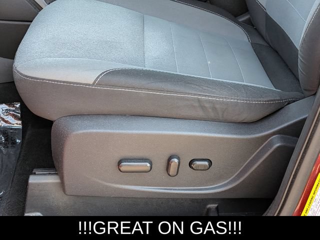 Used 2015 Ford Escape SE w/ Equipment Group 201A AWD/4WD image 13