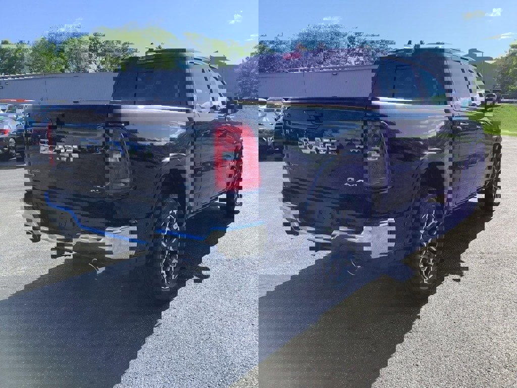 New 2025 RAM 1500 Laramie image 4
