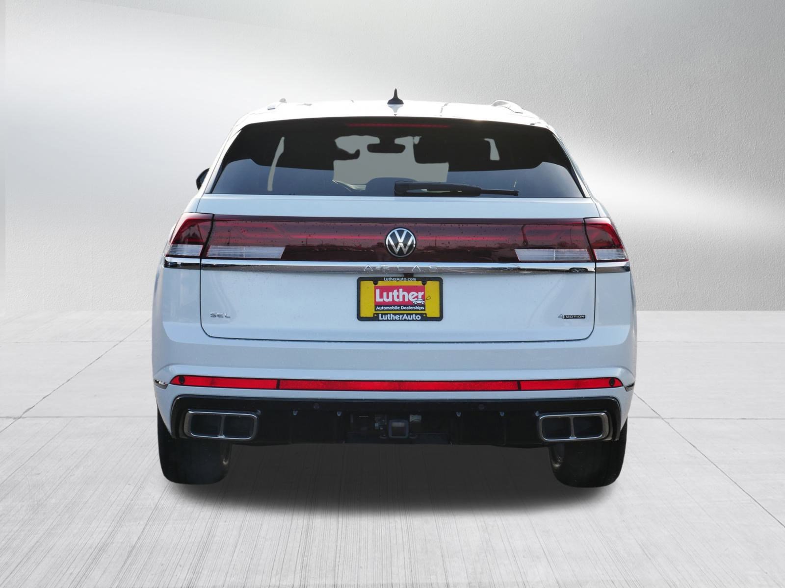 Used 2024 Volkswagen Atlas Cross Sport SEL R-Line image 6