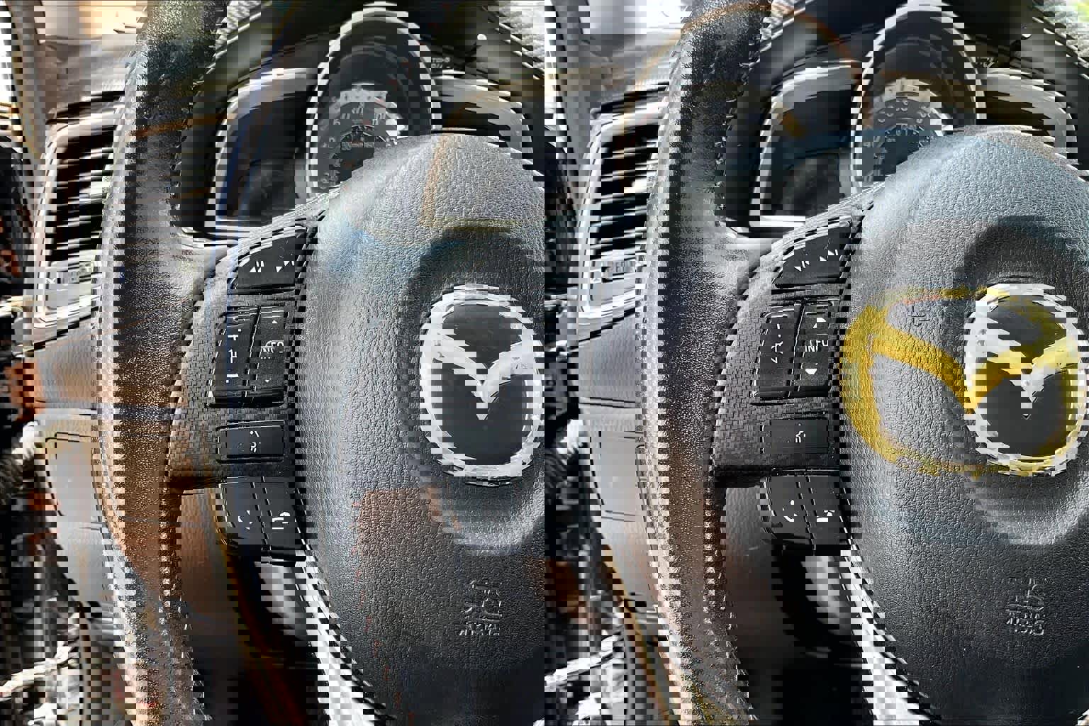 Used 2014 MAZDA MAZDA3 i Touring FWD image 22