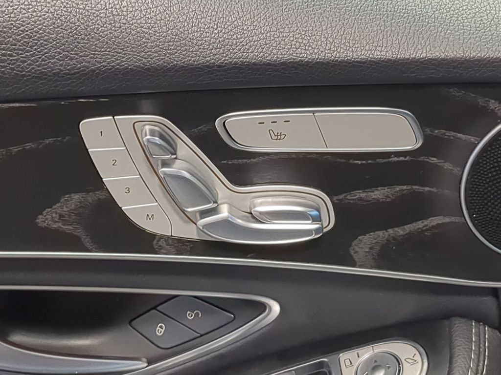 Used 2017 Mercedes-Benz C 300 4MATIC Sedan image 20