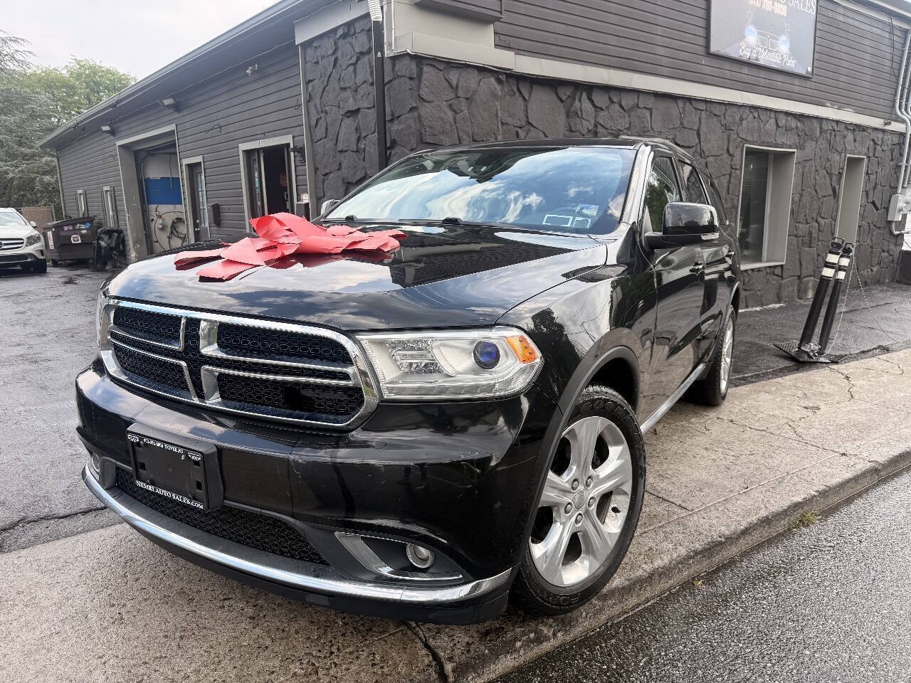 Used 2014 Dodge Durango Limited w/ Premium Group AWD/4WD image 2