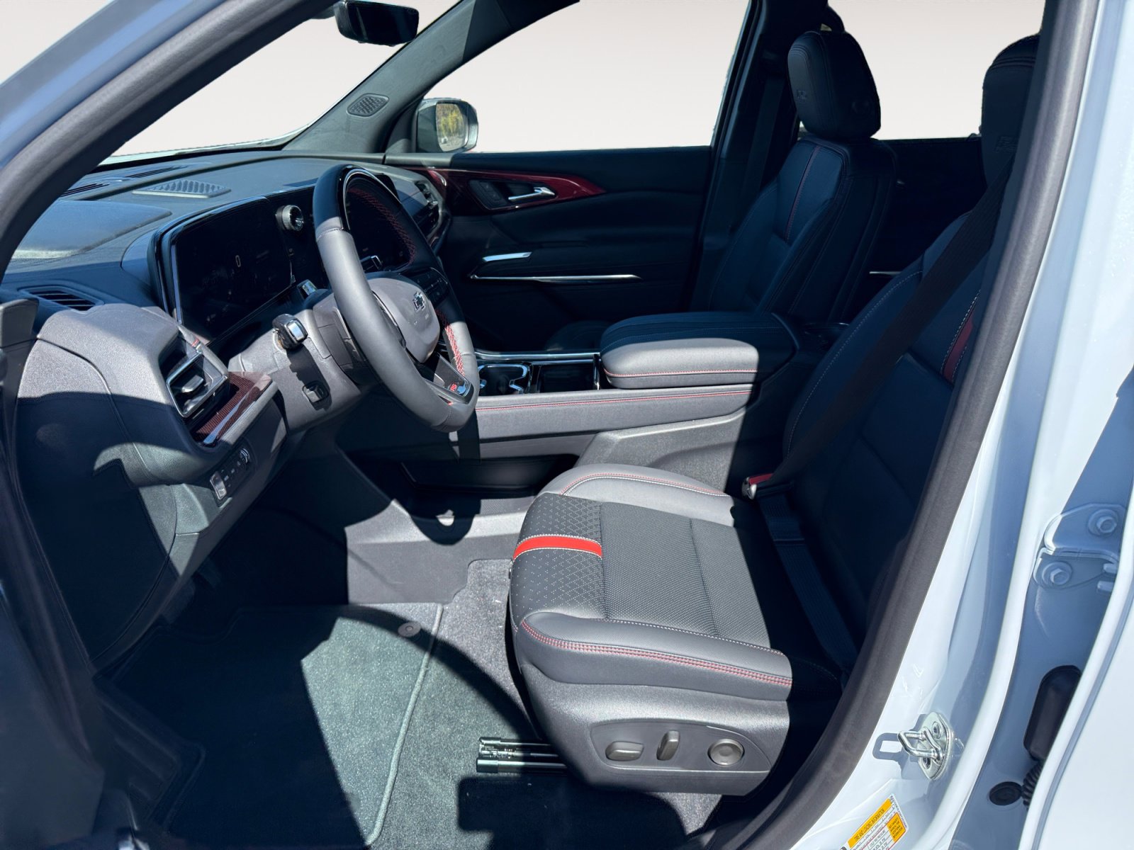 New 2026 Chevrolet Traverse RS image 10