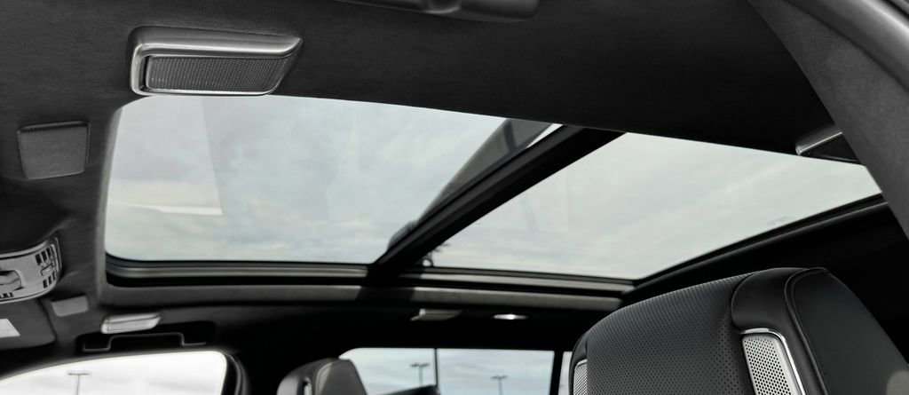 Used 2023 Cadillac Escalade Sport Platinum image 16