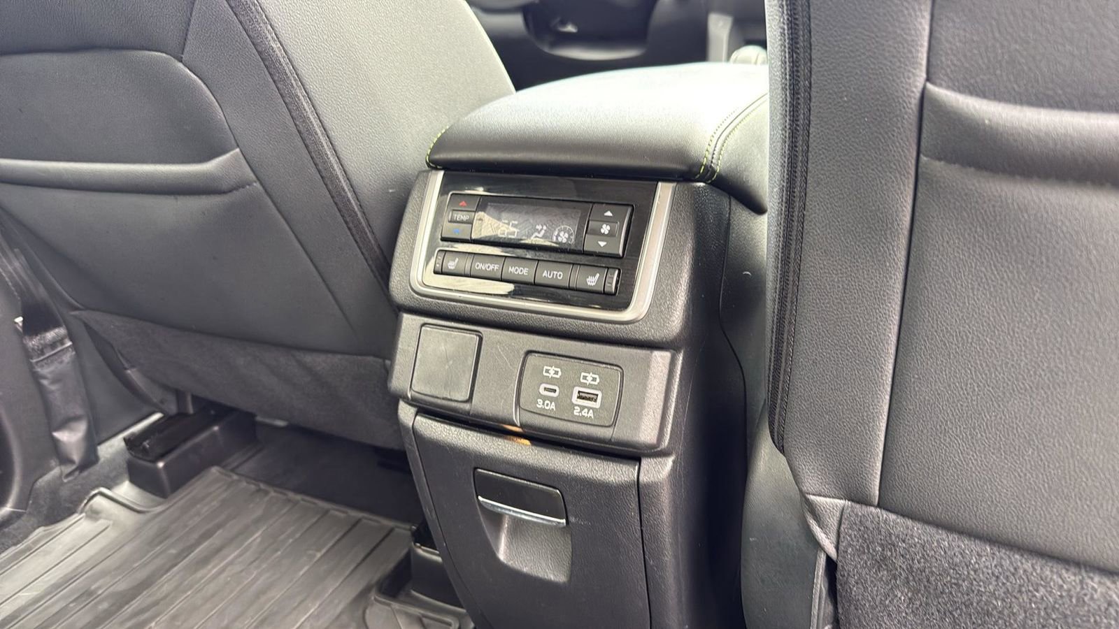 Used 2024 Subaru Ascent Onyx Edition Limited image 28