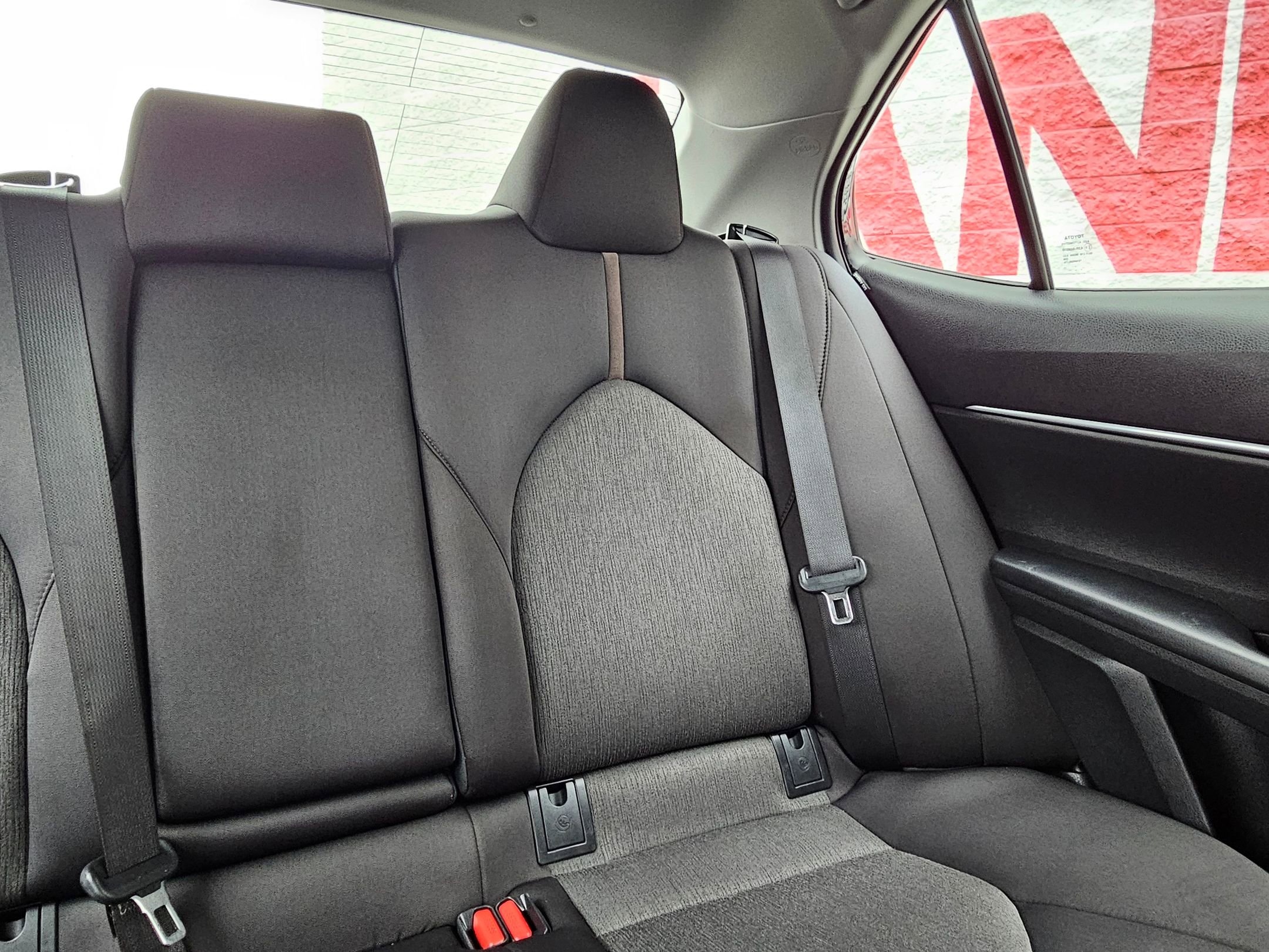 Used 2020 Toyota Camry LE image 26