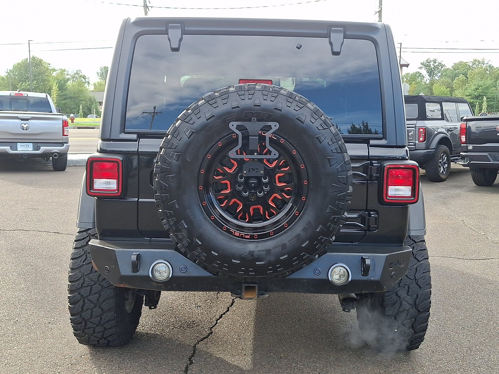 Used 2021 Jeep Wrangler Rubicon w/ Cold Weather Group AWD/4WD image 5