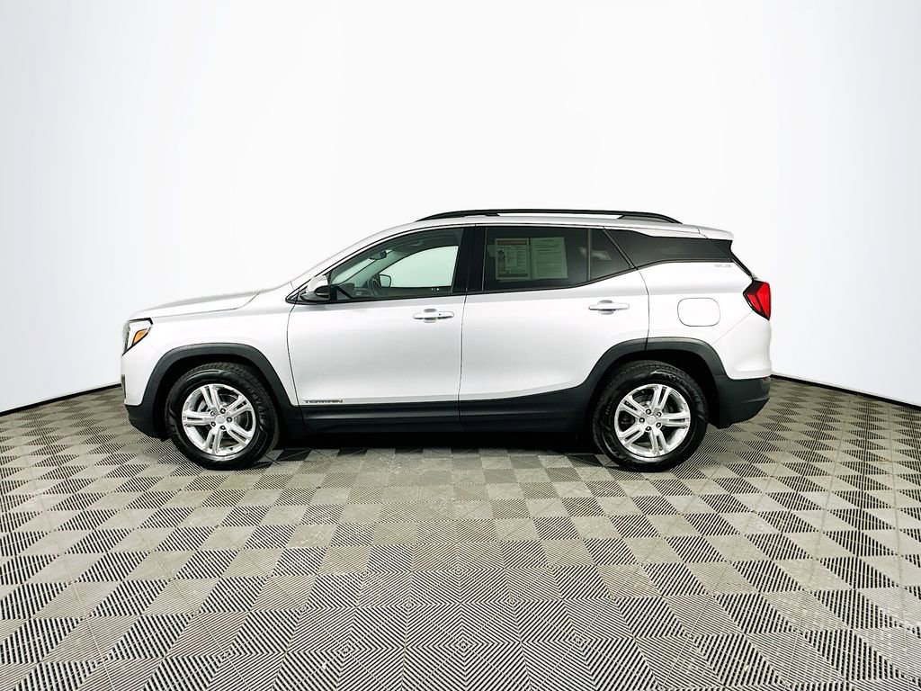 Used 2020 GMC Terrain SLE w/ Driver Convenience Package image 6