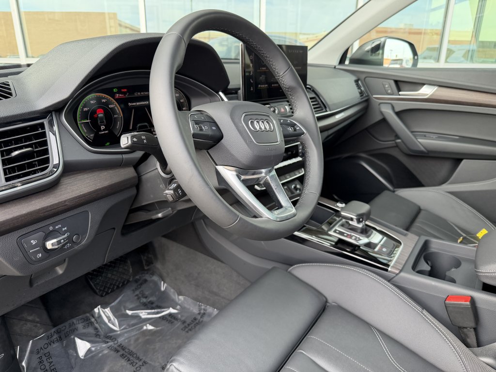 Used 2024 Audi Q5 e Premium w/ Convenience Package AWD/4WD image 33