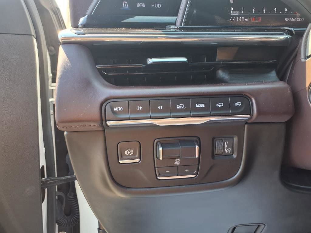 Certified 2022 Cadillac Escalade Sport Platinum w/ LPO, Floor Liner Package image 10