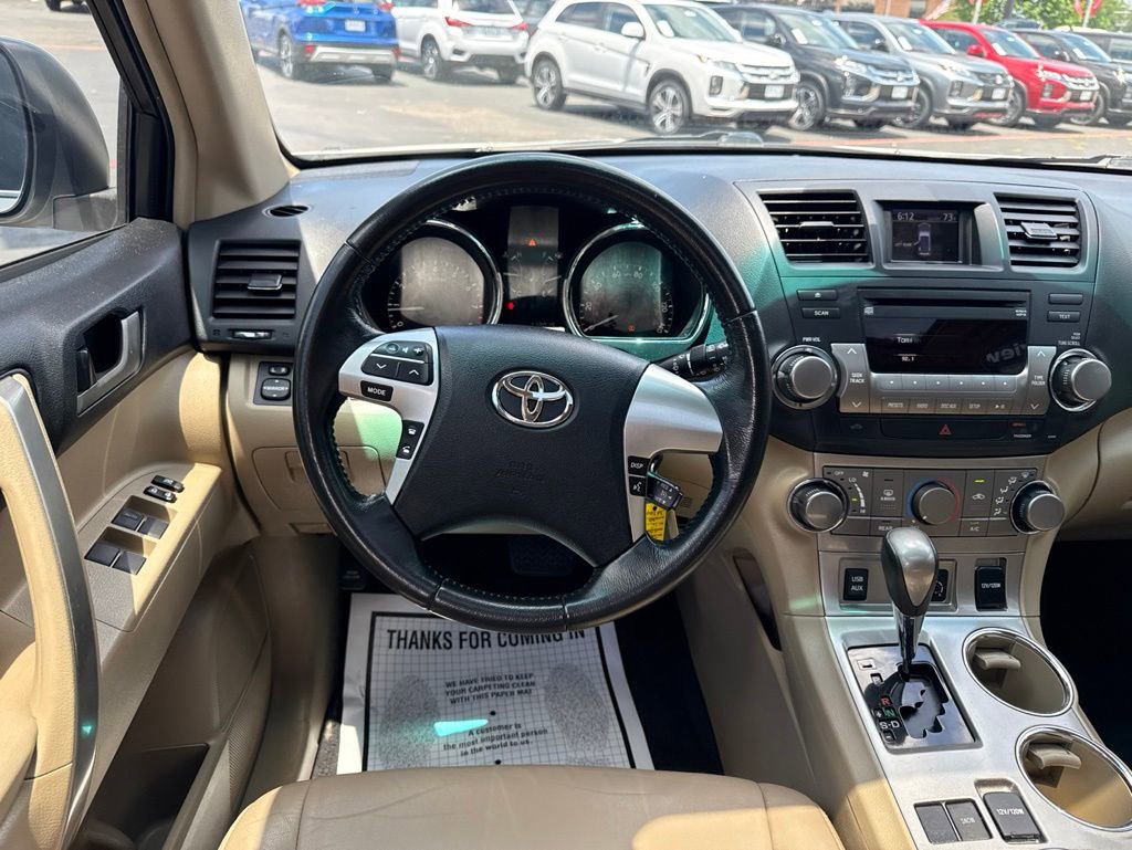 Used 2012 Toyota Highlander SE w/ Tow Pkg FWD image 41
