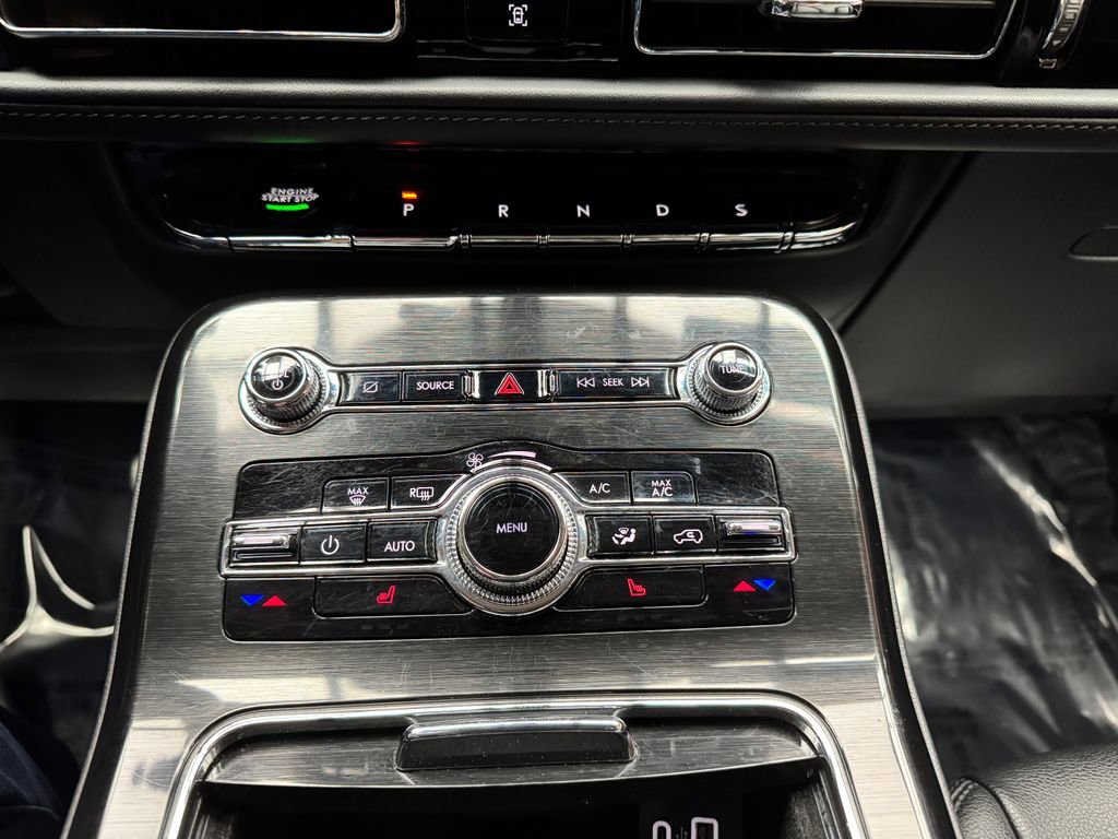 Used 2022 Lincoln Nautilus AWD w/ Premium Package image 16