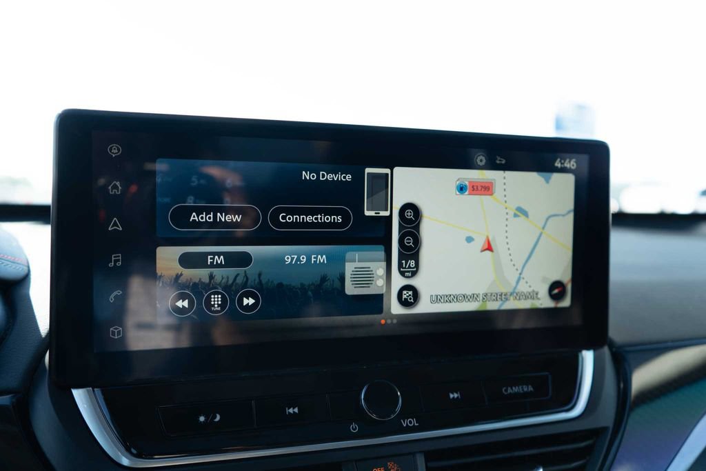 Used 2024 Nissan Altima 2.5 SR w/ SR Premium Package image 21