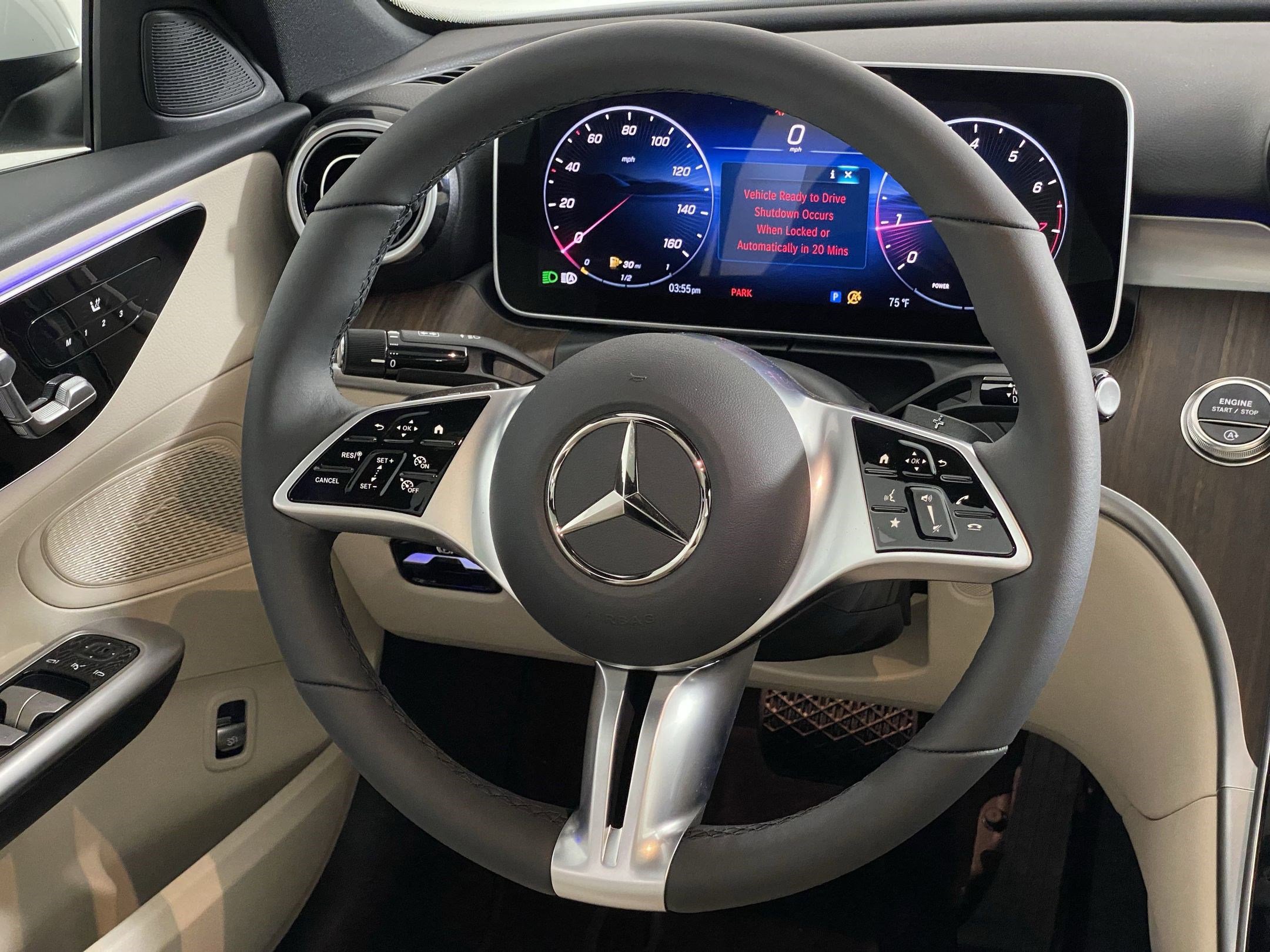 Used 2025 Mercedes-Benz C 300 4MATIC Sedan image 16