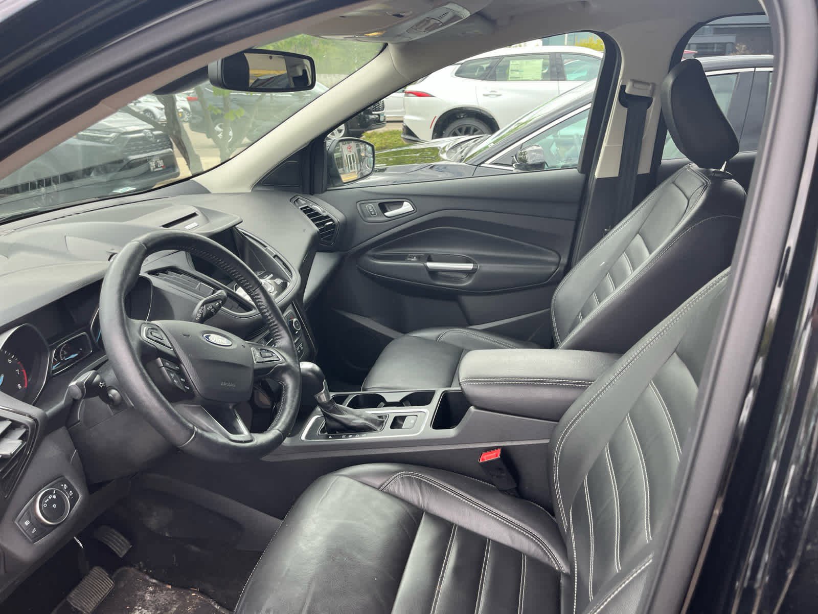 Used 2018 Ford Escape Titanium AWD/4WD image 8