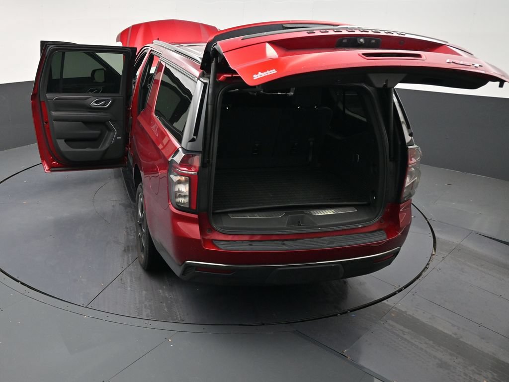Used 2021 Chevrolet Suburban RST AWD/4WD image 31