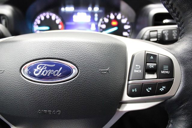 Used 2022 Ford Explorer XLT image 27