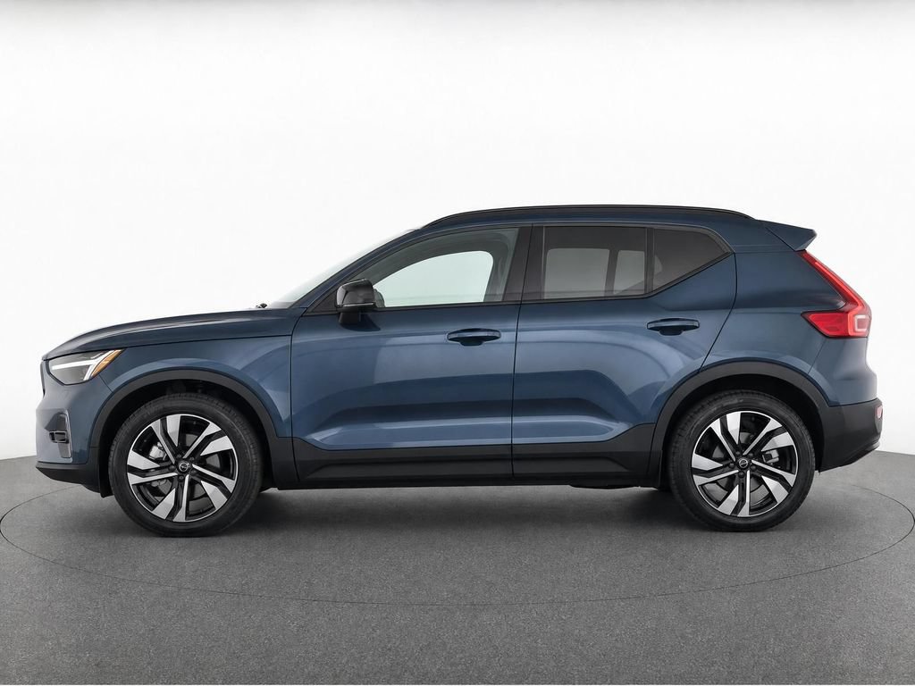 New 2026 Volvo XC40 B5 Ultra w/ Protection Package Premier AWD/4WD image 6