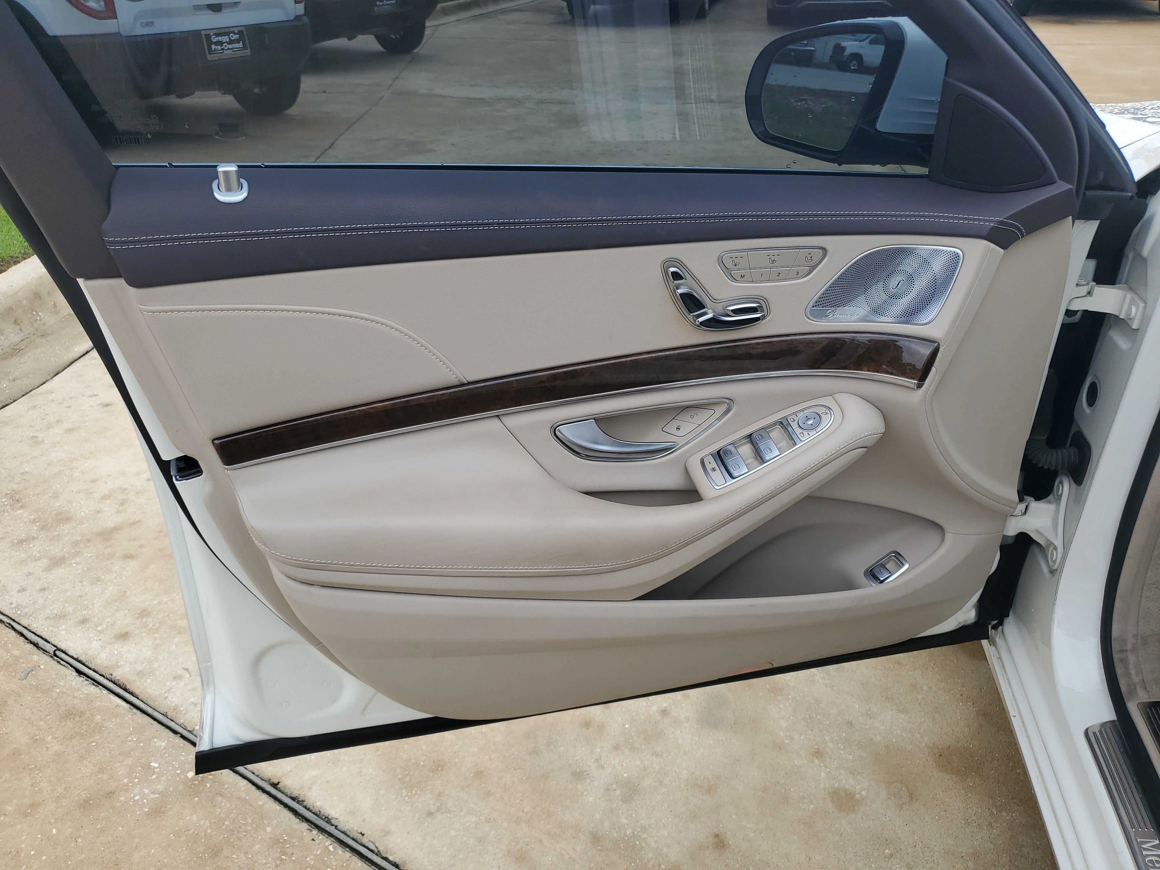 Used 2015 Mercedes-Benz S 550 Sedan image 13