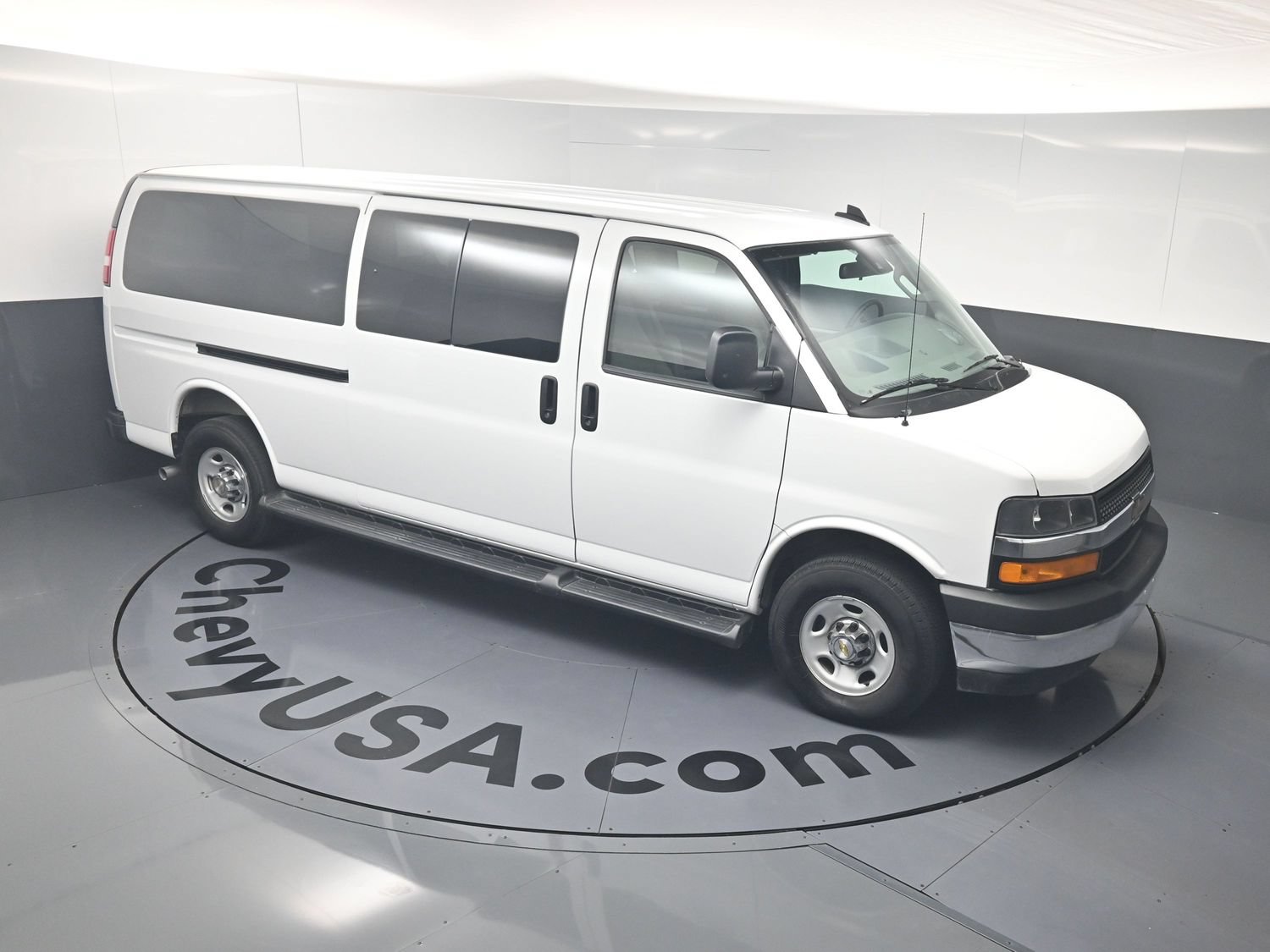 Used 2025 Chevrolet Express 3500 LT w/ LT Preferred Equipment Group RWD image 30