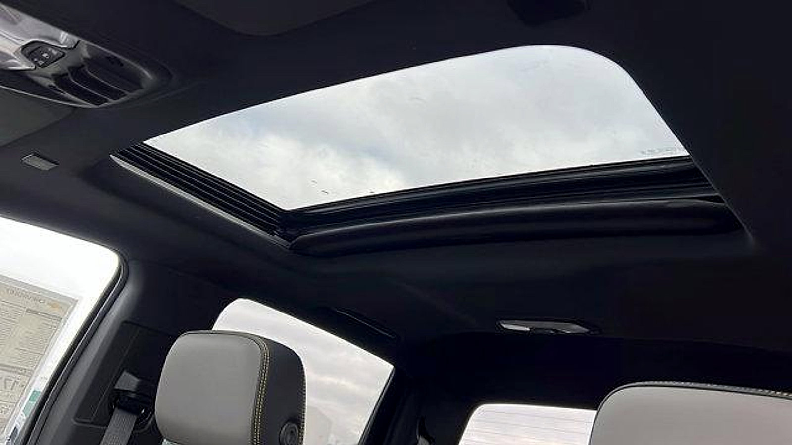 New 2026 Chevrolet Colorado ZR2 w/ Technology Package image 32