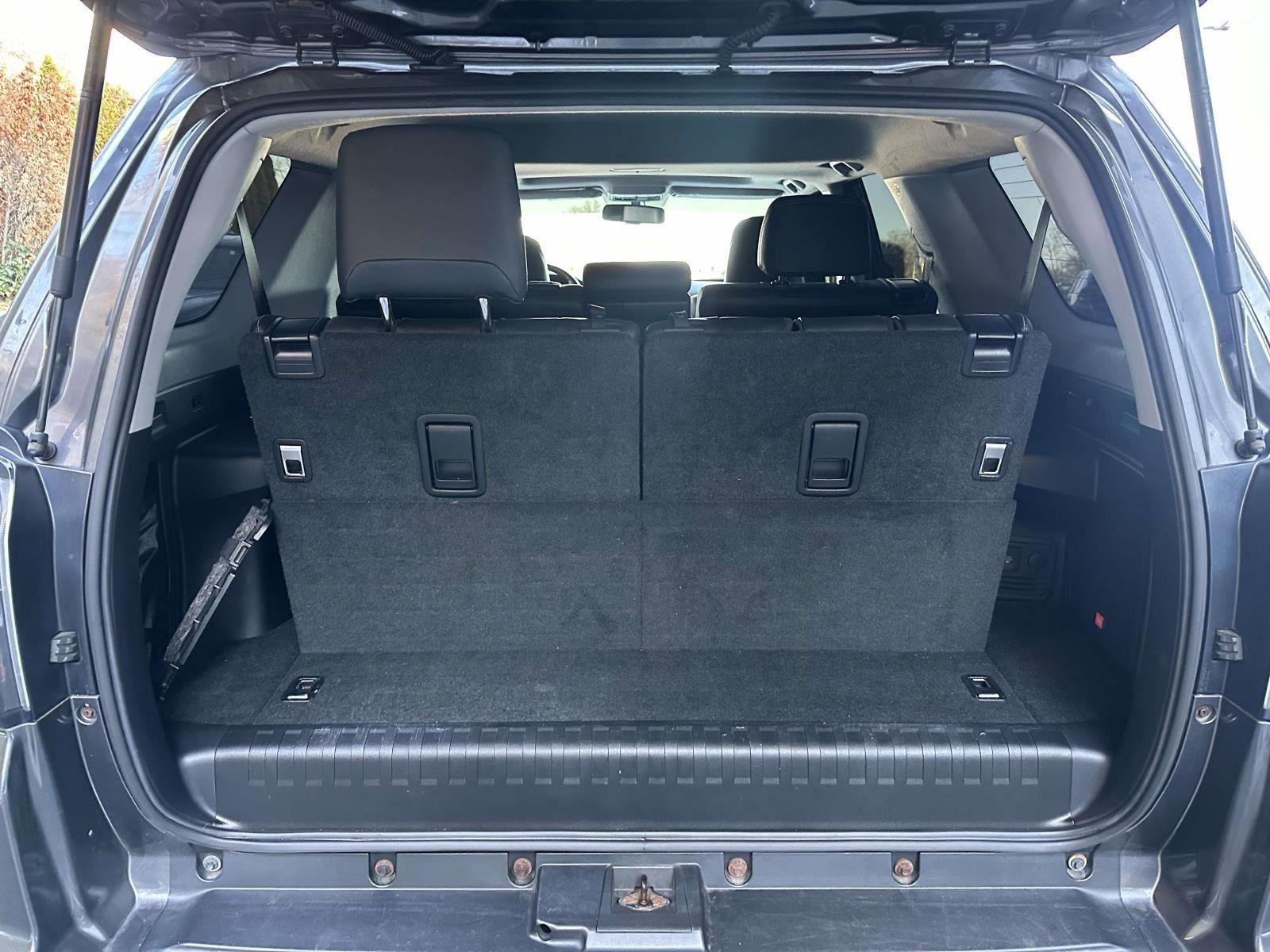 Used 2014 Toyota 4Runner Limited image 12