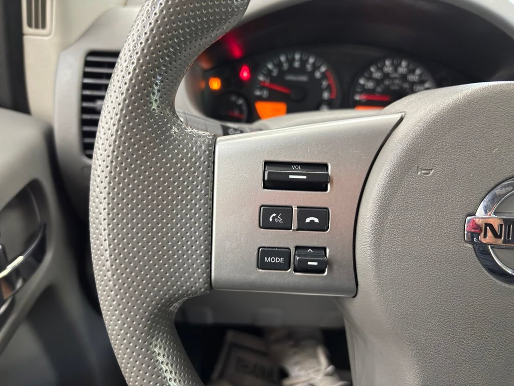 Used 2014 Nissan Frontier SV AWD/4WD image 22