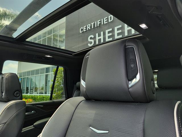 Certified 2023 Cadillac Escalade Premium Luxury AWD/4WD image 41