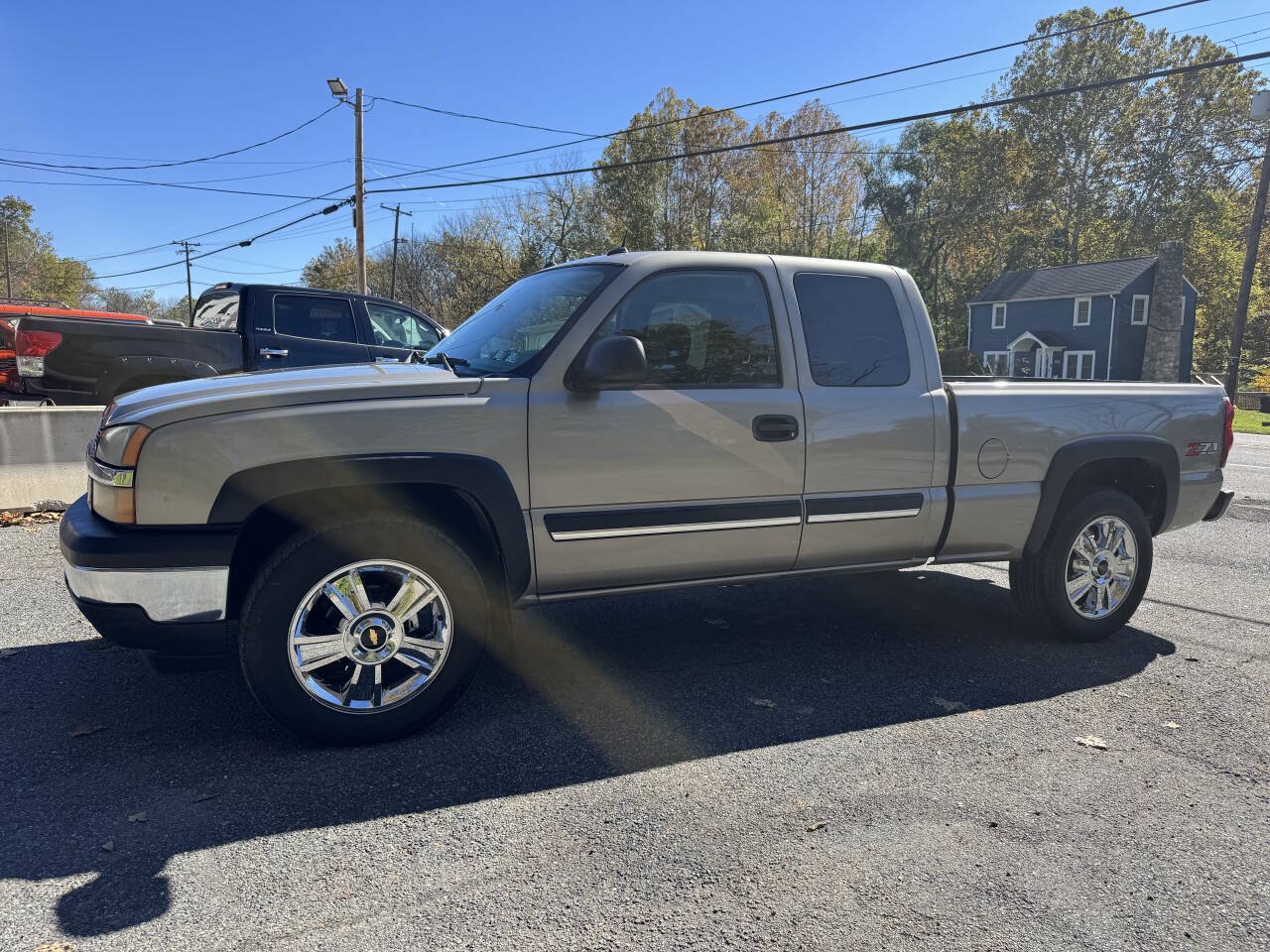 Used 2004 Chevrolet Silverado 1500 4x4 Extended Cab w/ Light Duty Power Package image 3