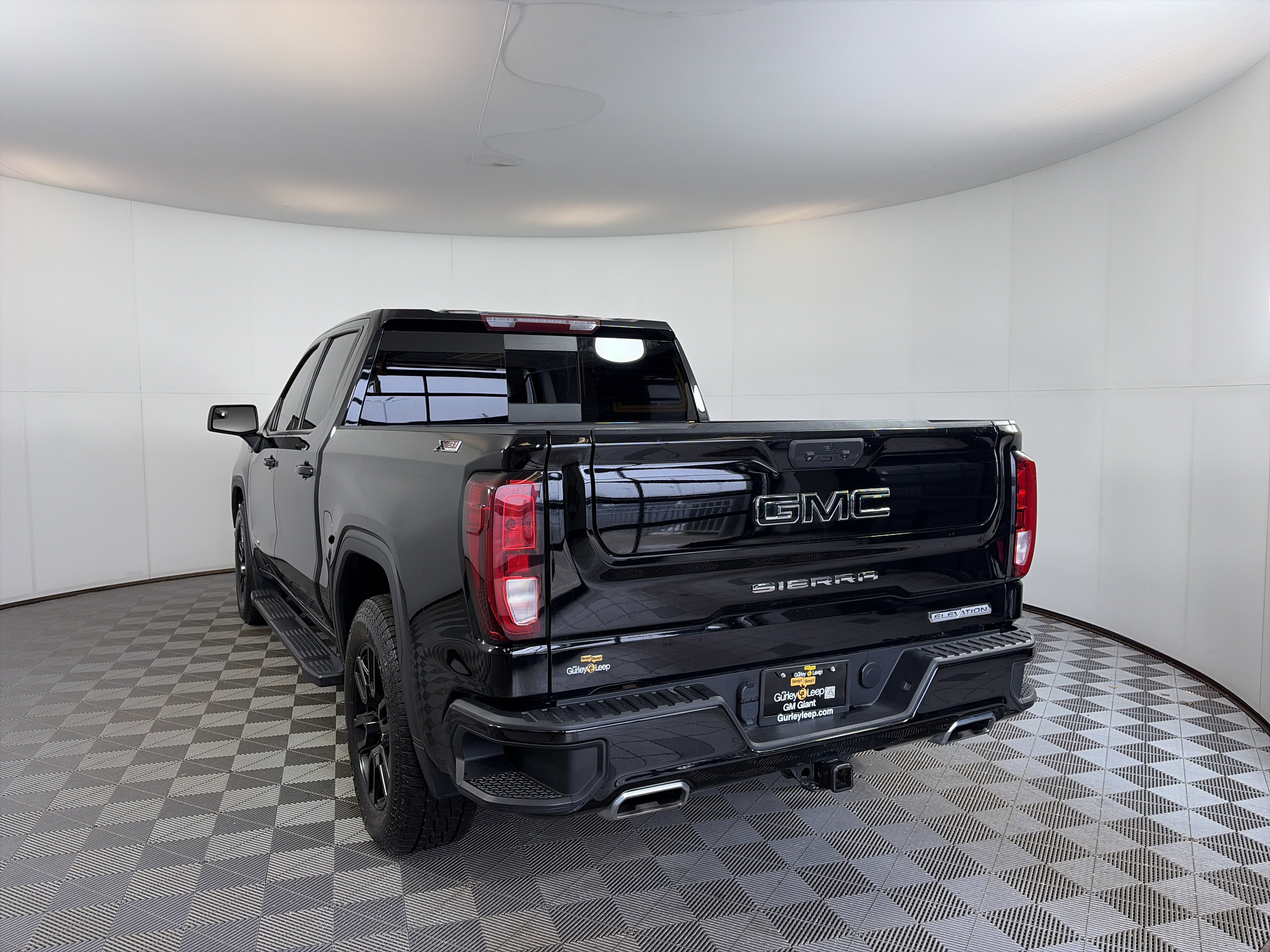Certified 2022 GMC Sierra 1500 Elevation w/ Preferred Package image 8