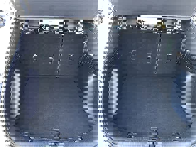 Used 2020 Ford Escape Titanium image 28