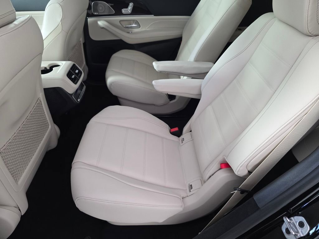 New 2026 Mercedes-Benz GLS 450 4MATIC image 11