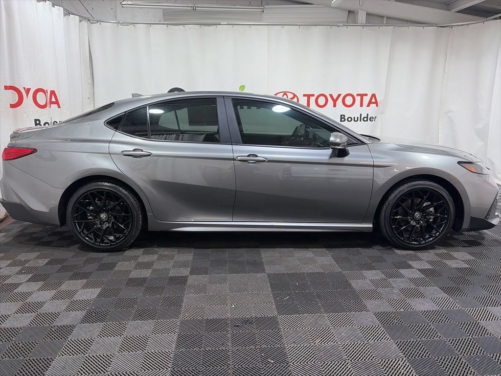Used 2026 Toyota Camry SE FWD image 10