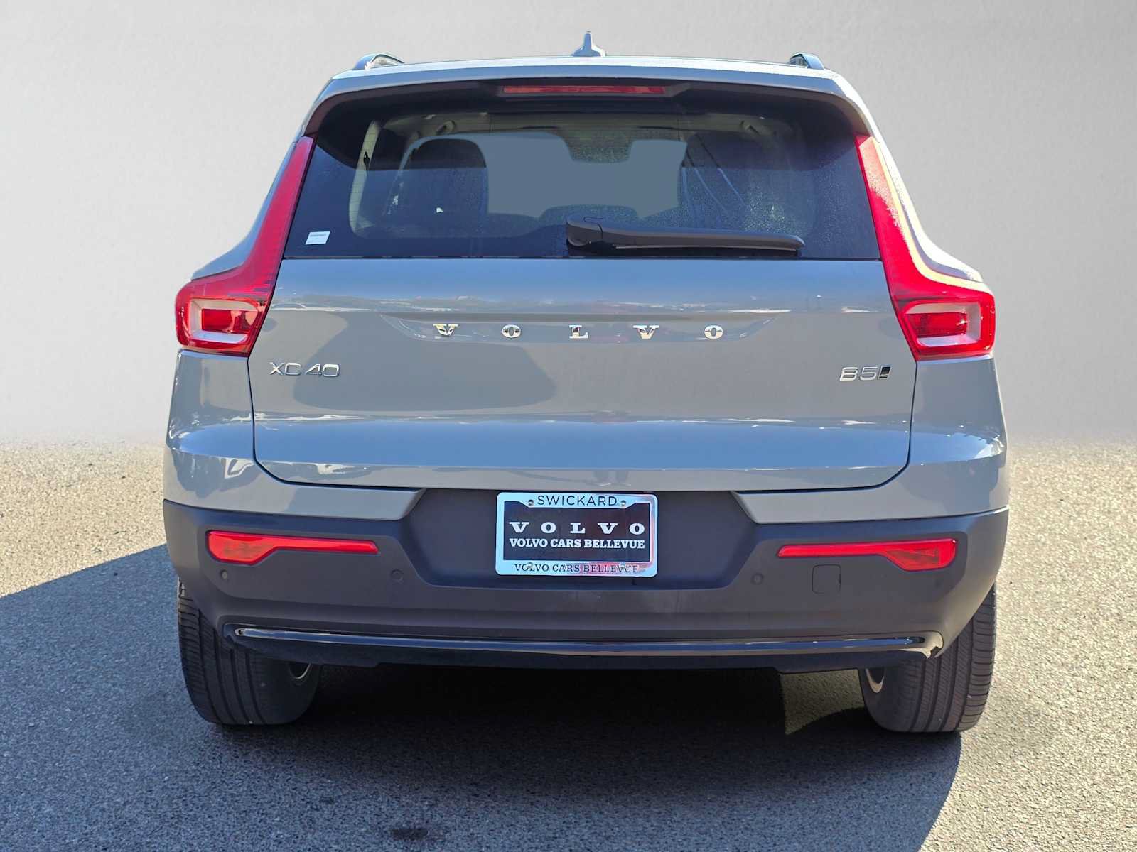 Certified 2026 Volvo XC40 B5 Plus AWD/4WD image 5