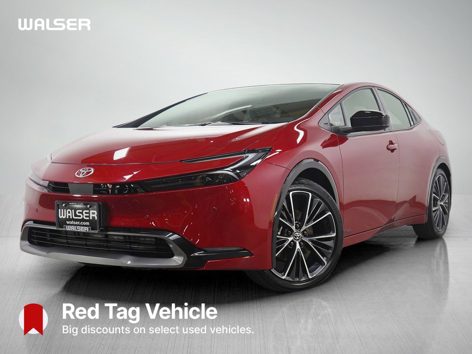 Used 2025 Toyota Prius XLE image 1