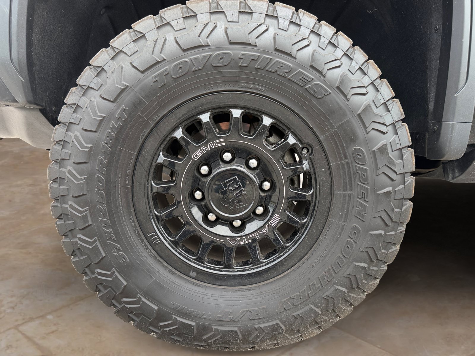 Used 2025 GMC Sierra 2500 AT4X w/ AT4X AEV Edition AWD/4WD image 24