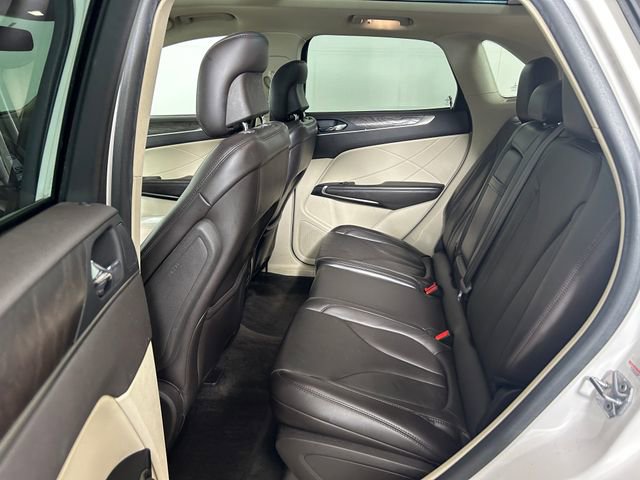 Used 2017 Lincoln MKC Reserve image 26