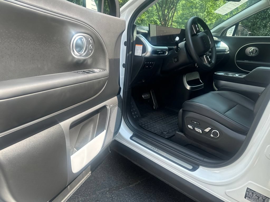 Used 2026 Hyundai Ioniq 9 Calligraphy AWD/4WD image 5