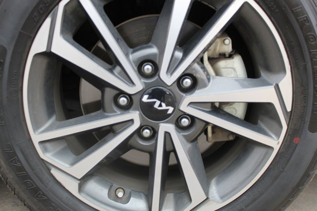 Used 2023 Kia Forte LXS image 20