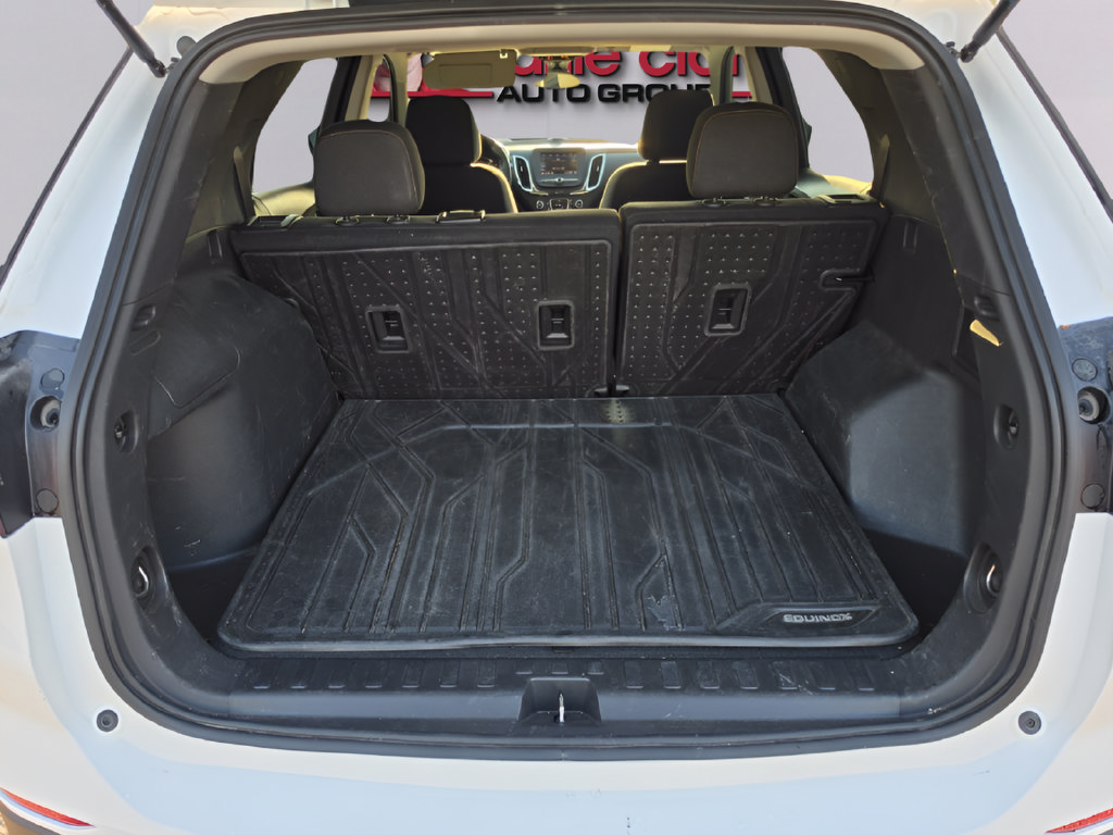 Used 2023 Chevrolet Equinox LT w/ LPO, Floor Liner Package AWD/4WD image 13