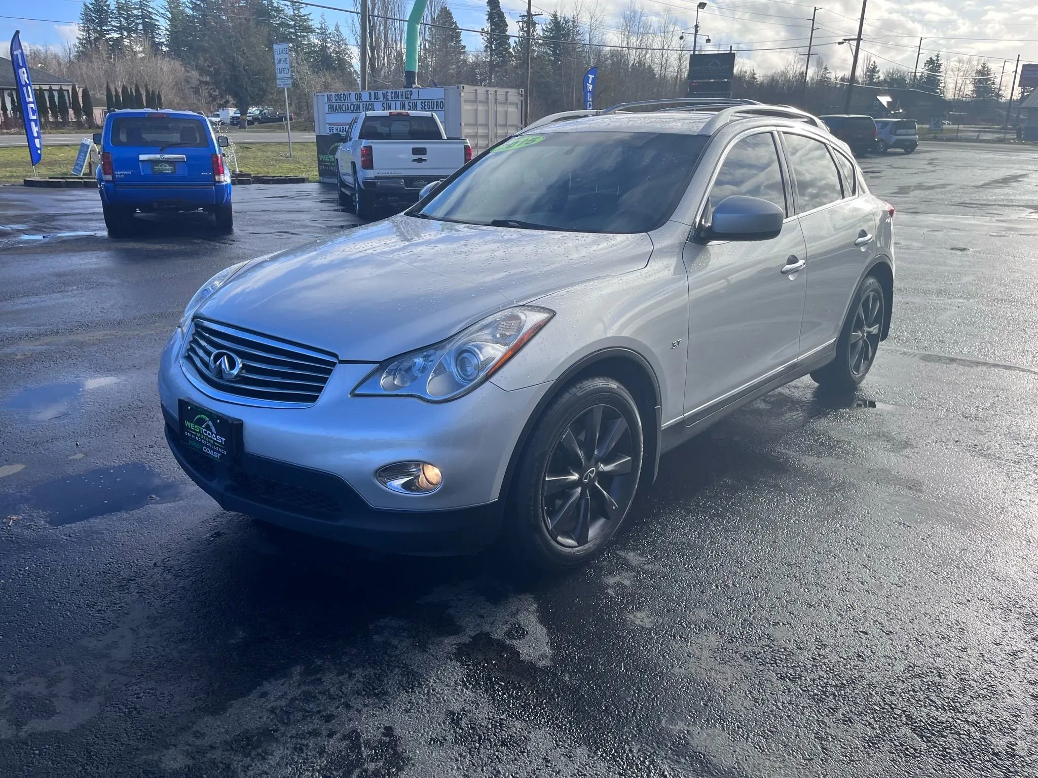 Used 2015 INFINITI QX50 AWD image 3