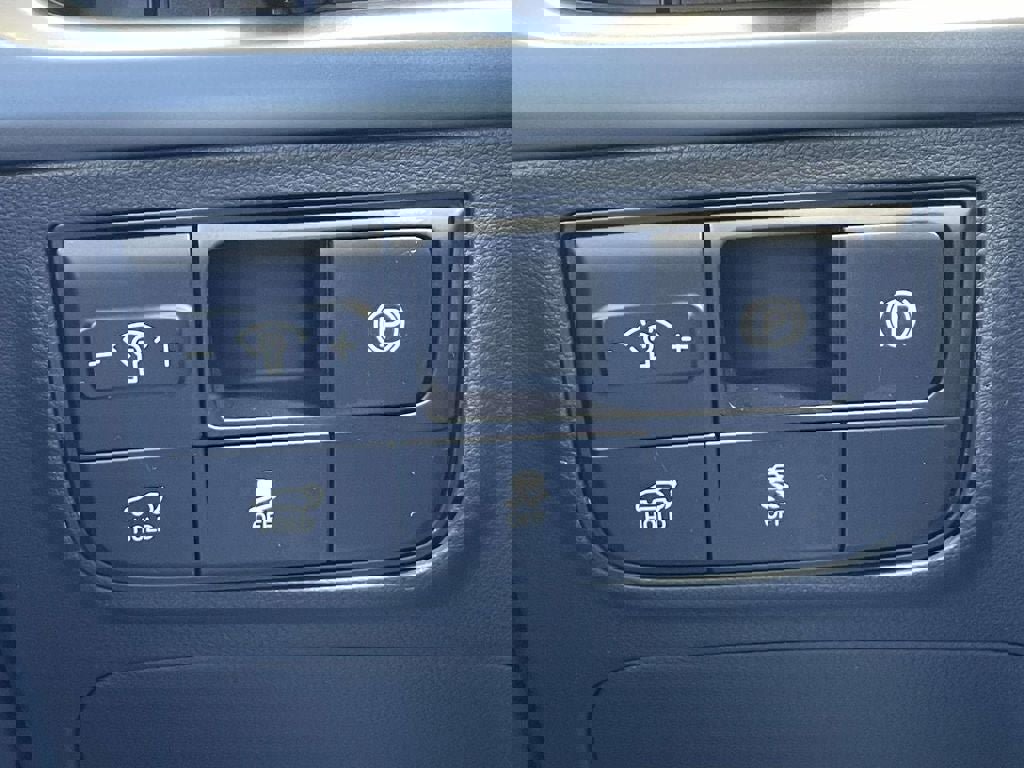 New 2026 Hyundai Tucson Limited image 37