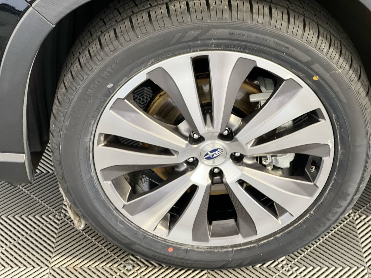 Used 2022 Subaru Ascent Limited AWD/4WD image 11