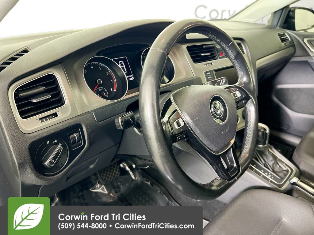 Used 2015 Volkswagen Golf S FWD video 3