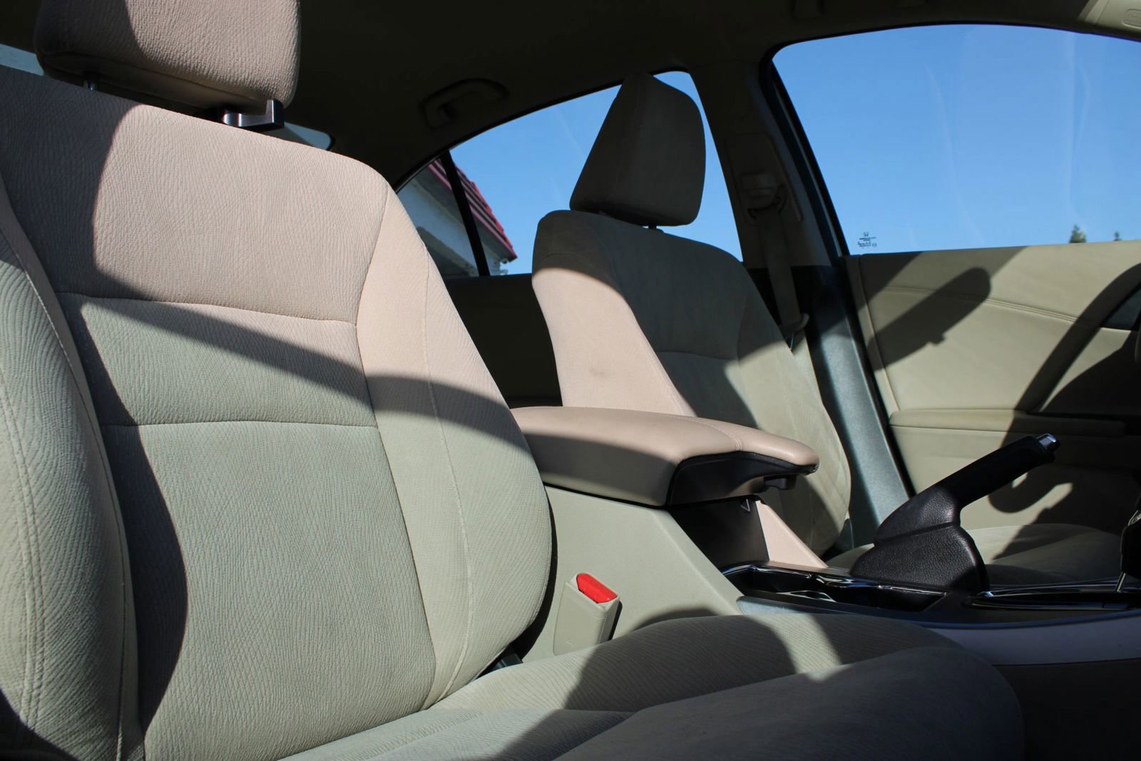 Used 2014 Honda Accord EX image 17