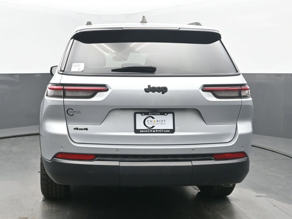 Used 2024 Jeep Grand Cherokee L Laredo AWD/4WD image 5