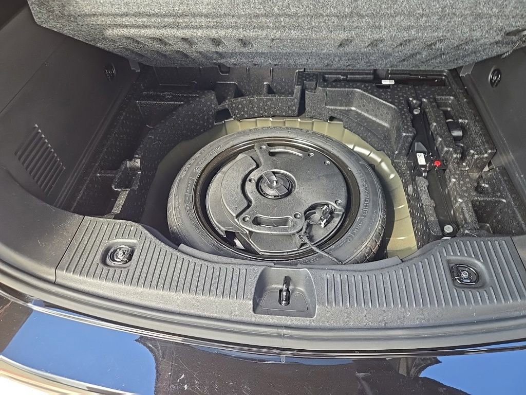 Used 2022 Buick Encore Preferred w/ Safety Package image 40