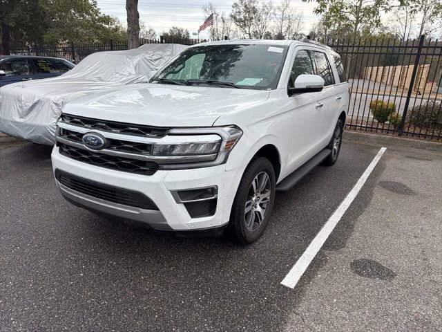 Used 2024 Ford Expedition Limited image 7